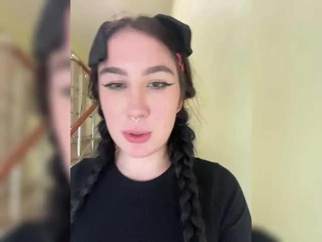 Explore BongaCams's CurvyWoman- CurvyWoman- from BongaCams