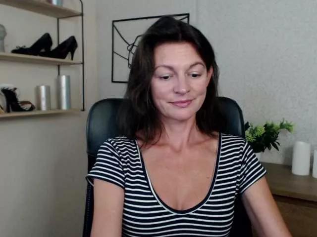 mrsVivian on BongaCams 