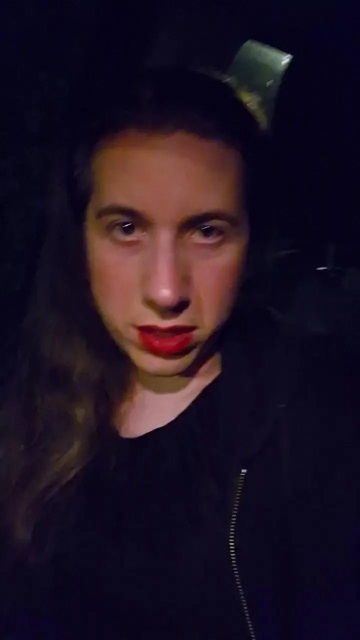 Offline Chiara_Sex on Cam4