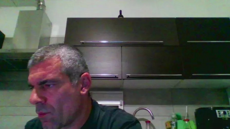 Offline ilmioo21 on Cam4