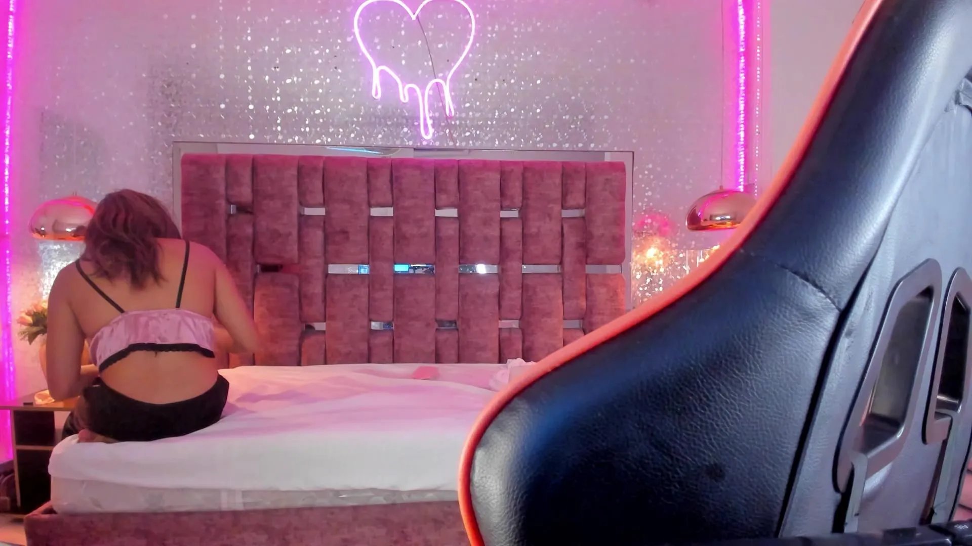 Offline KylieVictoria_ on Cam4