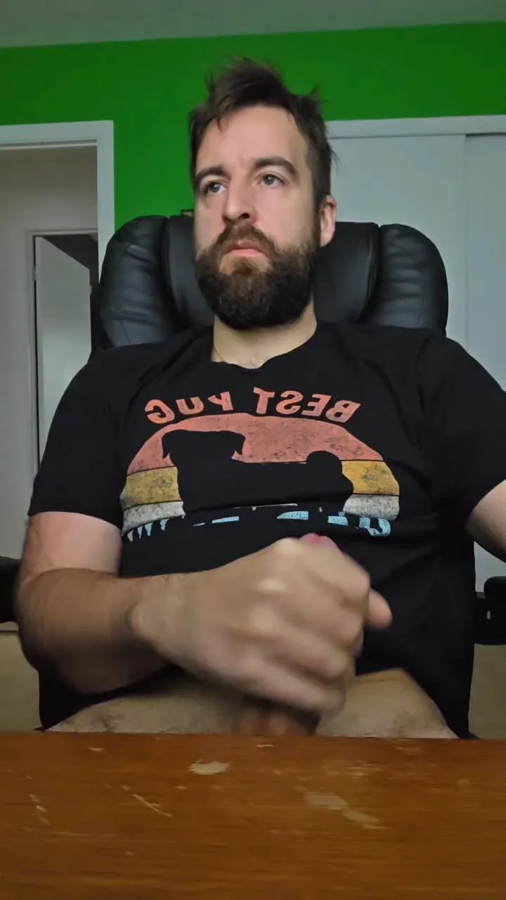 Offline Pauly1988 on Cam4