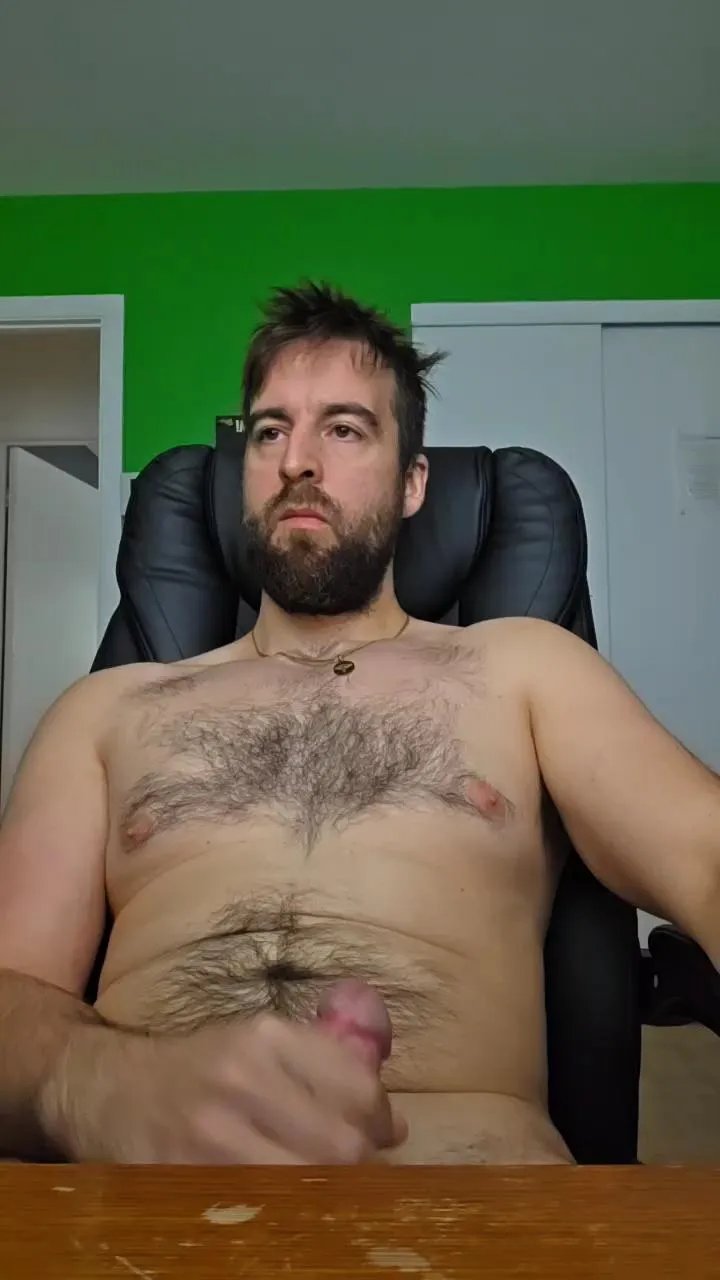 Offline Pauly1988 on Cam4