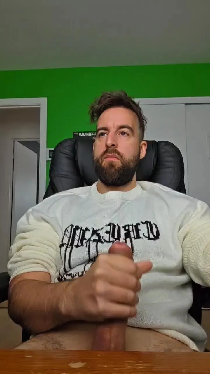 Offline Pauly1988 on Cam4