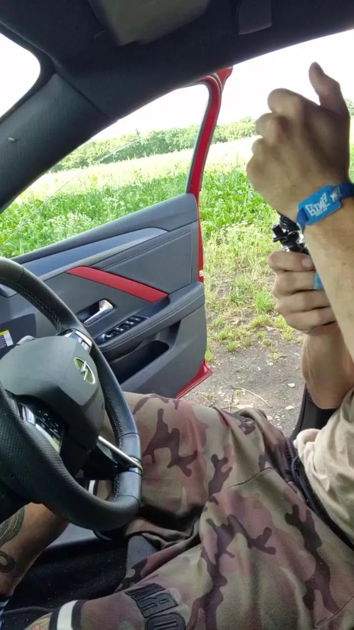 Offline Wiesencoltx on Cam4