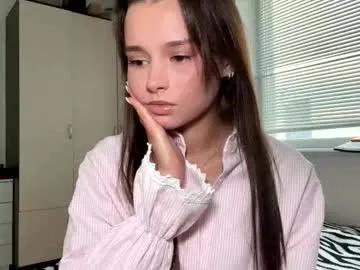 Checkout Hoaarisa, she wants to masturbate for you hoaarisa from Chaturbate
