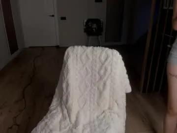 Sexy Jee__son wants you to fuck her body now jee__son from Chaturbate