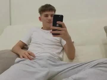 Try Reeves_bae, he wants to masturbate for you reeves_bae from Chaturbate