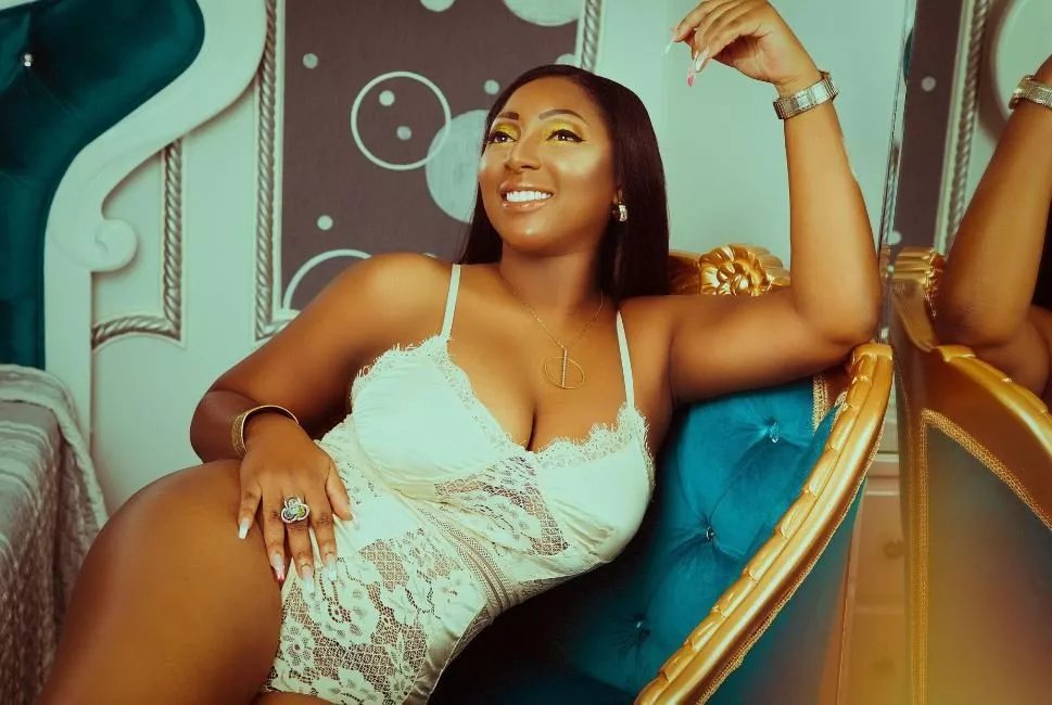 Offline AkiraFallh on Streamate