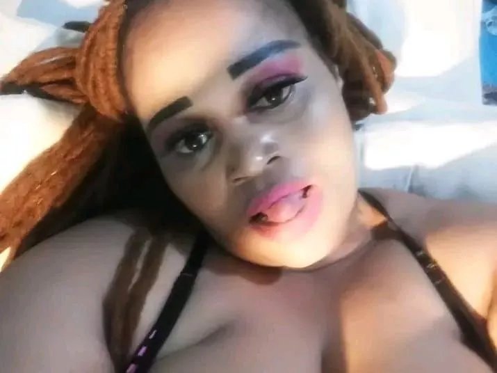 Offline Bustyactive on Streamate