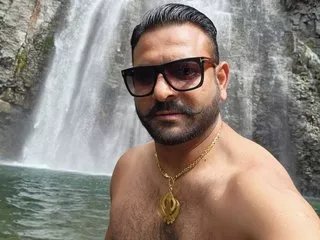 Offline Hotuncut19 on Streamate