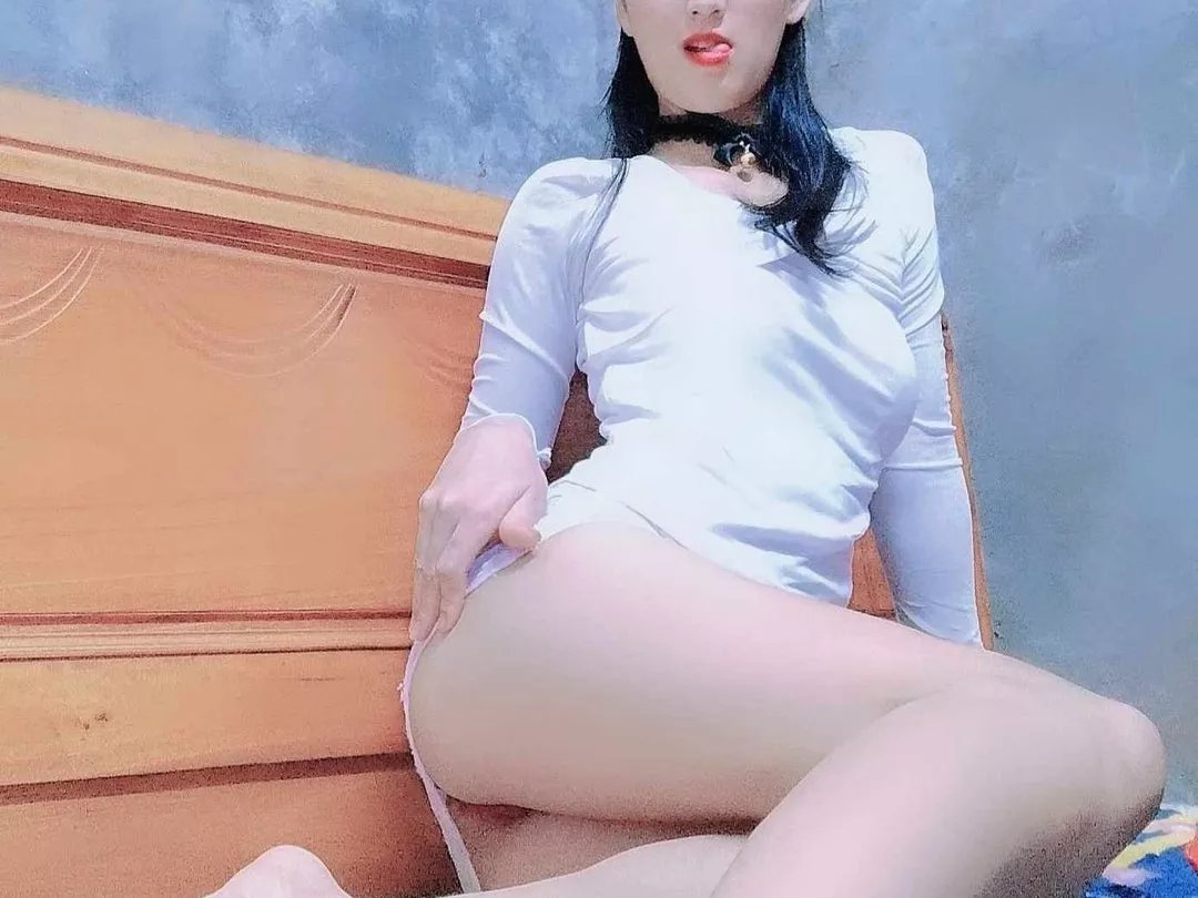 Offline KEMBONG018 on Streamate