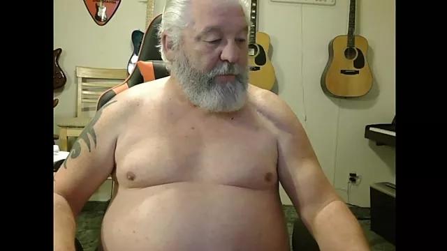 countrydomdaddy on StripChat 