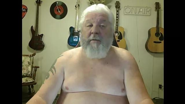 countrydomdaddy on StripChat 