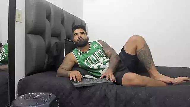 Lyon_vach on StripChat 