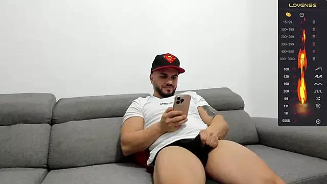 supermanboy94 on StripChat 